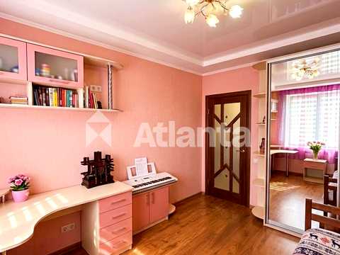 квартира за адресою Академіка Ющенка вул., 10
