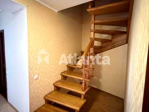 квартира за адресою Академіка Ющенка вул., 10