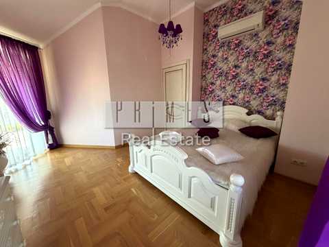 будинок за адресою краєвидна, 7