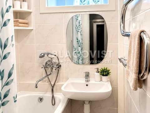 квартира за адресою Леся Курбаса просп., 2/13