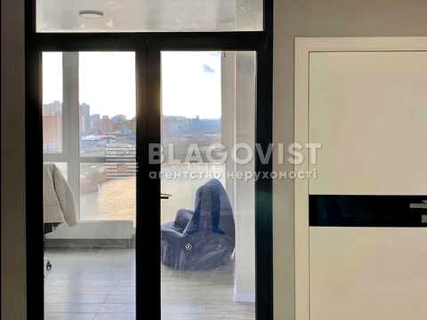 квартира за адресою Ревуцького вул., 40-В