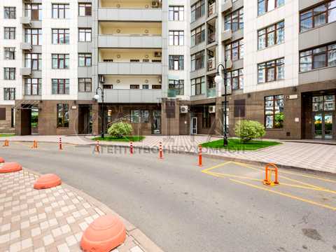 комерційна за адресою Андрія Верхогляда вул. (Михайла Драгомирова), 16