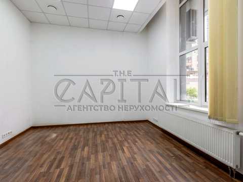 комерційна за адресою Андрія Верхогляда вул. (Михайла Драгомирова), 16