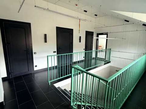 коммерческая по адресу Дроговыжская ул., 13