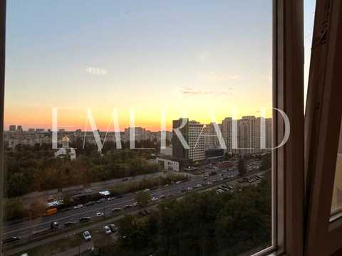 квартира за адресою Академіка Глушкова просп., (Будинок 5)