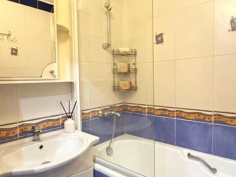 квартира за адресою Андрія Аболмасова вул. (Панельна), 3