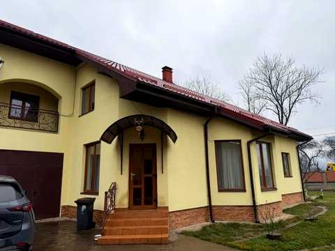 дом по адресу Богдана Хмельницького ул.