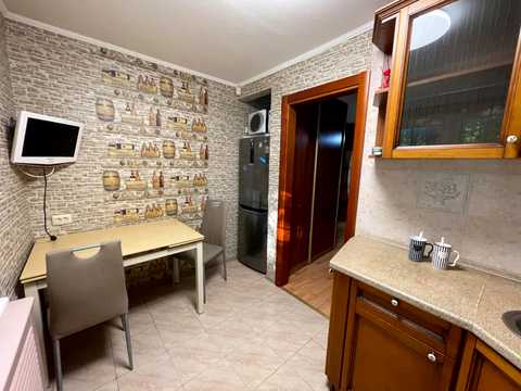 квартира за адресою Академіка Янгеля вул., 10