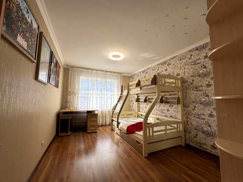квартира за адресою Драгоманова вул., 44-А