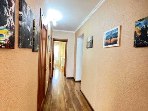 квартира за адресою Драгоманова вул., 44-А