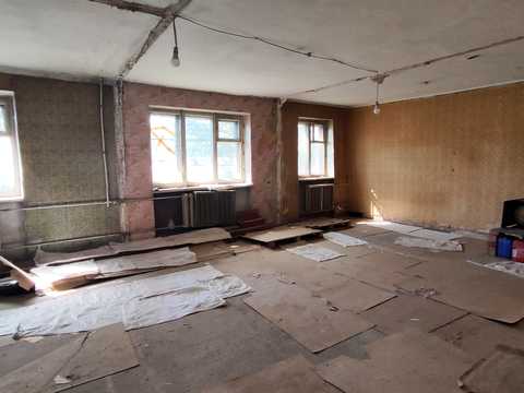комерційна за адресою Євгена Танцюри вул. (Генерала Петрова), 2