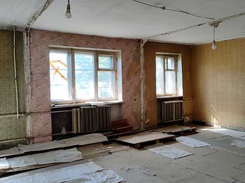 комерційна за адресою Євгена Танцюри вул. (Генерала Петрова), 2