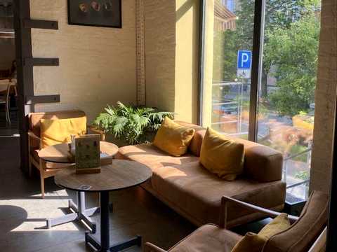 комерційна за адресою Німанська вул., 3