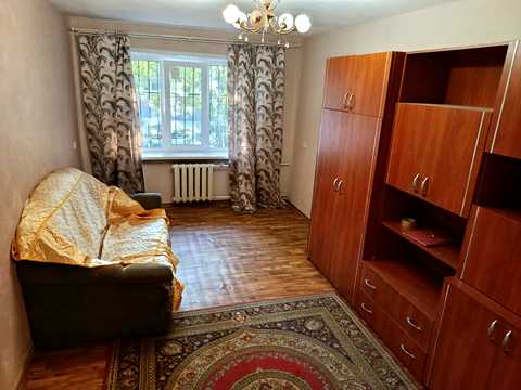 квартира за адресою Карагандинська вул., 1