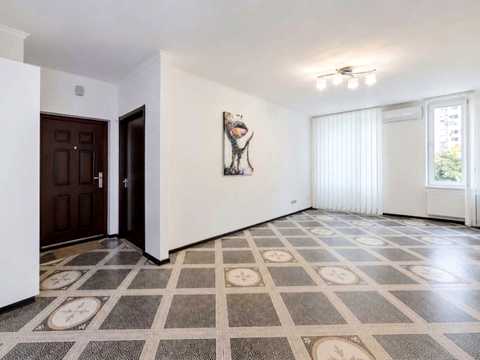 квартира за адресою Регенераторна вул., 4 к4