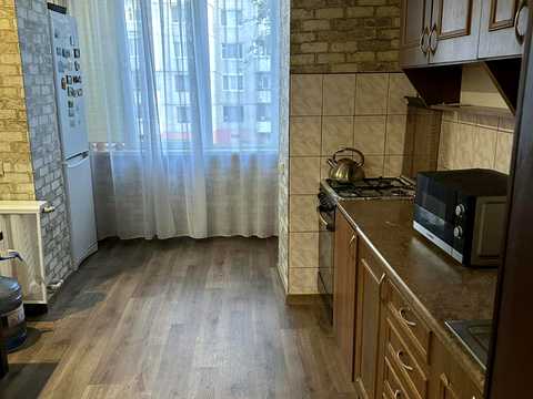 квартира по адресу Миколайчука ул., 1