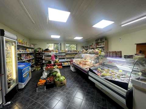 комерційна за адресою Васильківська вул., 42