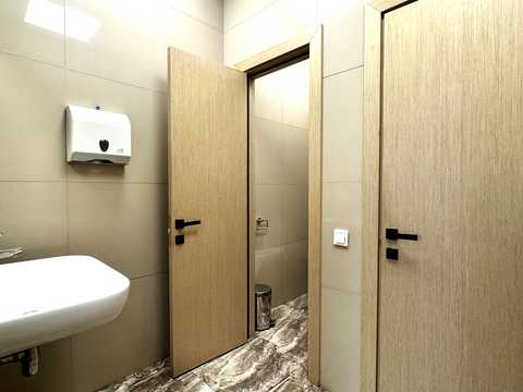 комерційна за адресою Болсуновська вул. (Сергія Струтинського), 13-15