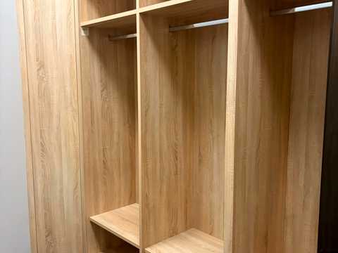 комерційна за адресою Болсуновська вул. (Сергія Струтинського), 13-15