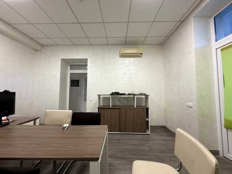 комерційна за адресою Івана Рубчака вул., 21