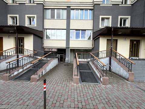 комерційна за адресою Івана Рубчака вул., 21