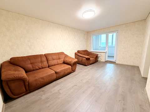 квартира за адресою Лісового вул., 44