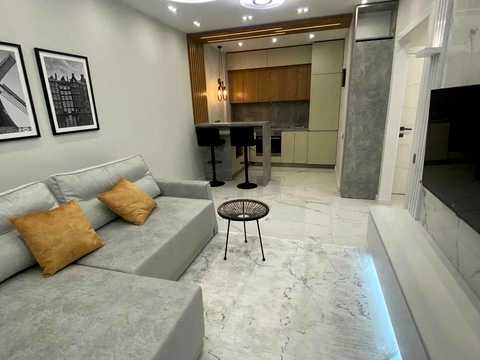квартира за адресою Салютна вул., 2к8