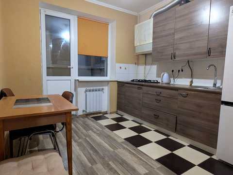 квартира за адресою Літературна вул. (Чехова), 6-В