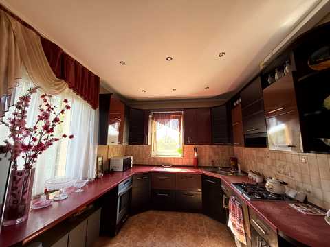 будинок за адресою Урожайна, 32