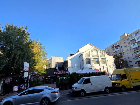 комерційна за адресою Максима Кривоноса вул., 29-А
