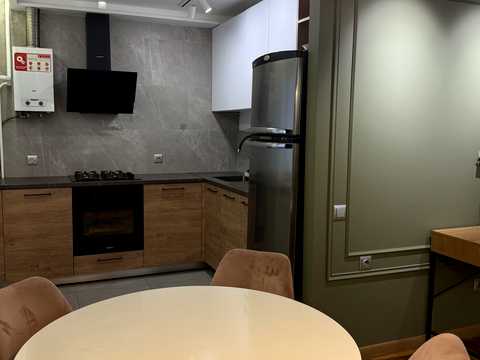 квартира за адресою Перемоги вул., 93
