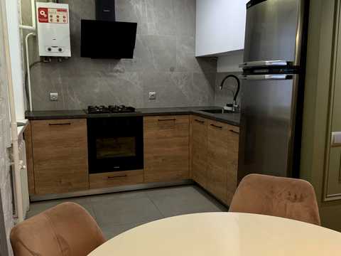 квартира за адресою Перемоги вул., 93
