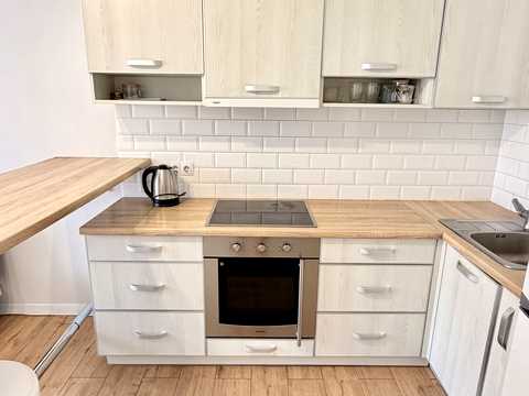 квартира за адресою Бориса Гмирі вул., 12-Б