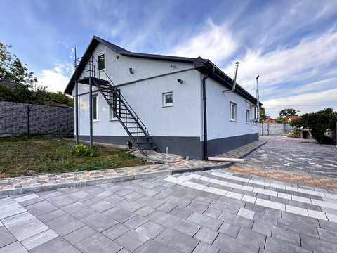 будинок за адресою с. Розсоша, Центральна вул. (Леніна), 18