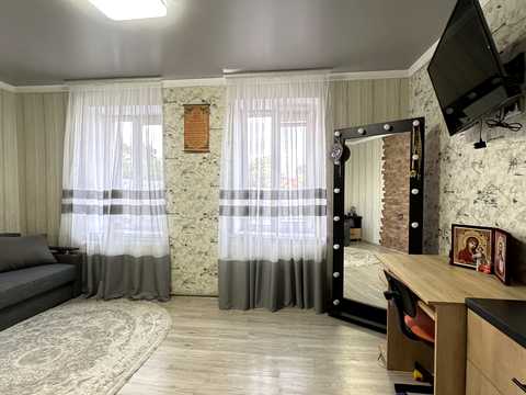 будинок за адресою с. Розсоша, Центральна вул. (Леніна), 18