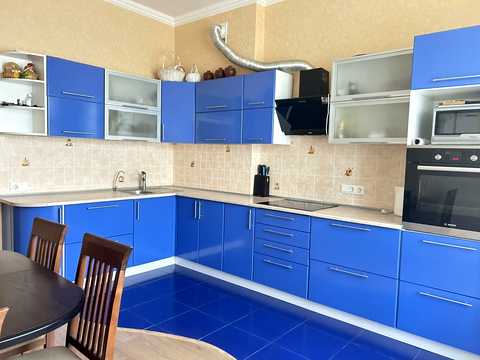квартира по адресу Радісна ул., 19д
