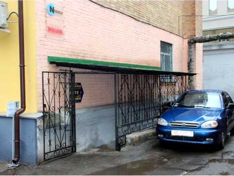 коммерческая по адресу Леонтовича ул., 23