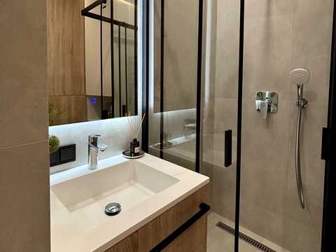 квартира за адресою Салютна вул., 2к19