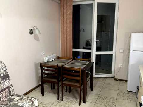 квартира за адресою Воскресенська вул., 18