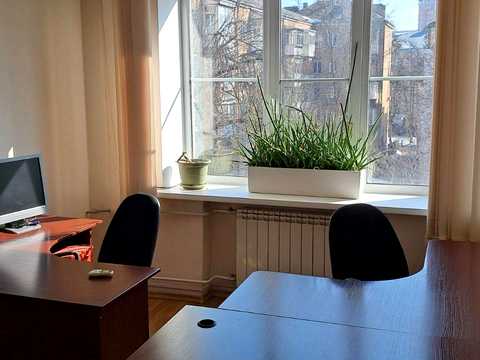 комерційна за адресою Шовковична вул., 7-А