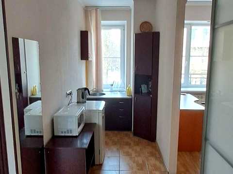комерційна за адресою Шовковична вул., 7-А