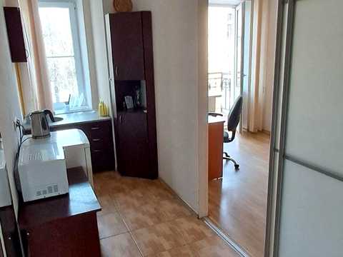 комерційна за адресою Шовковична вул., 7-А