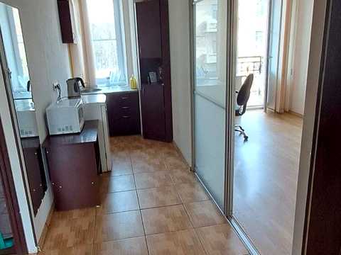 комерційна за адресою Шовковична вул., 7-А