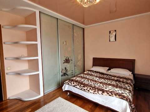 квартира за адресою Злуки просп., 53-А