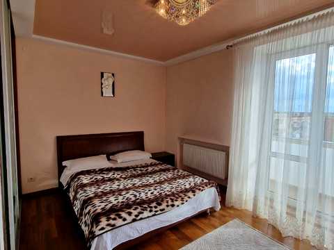 квартира за адресою Злуки просп., 53-А