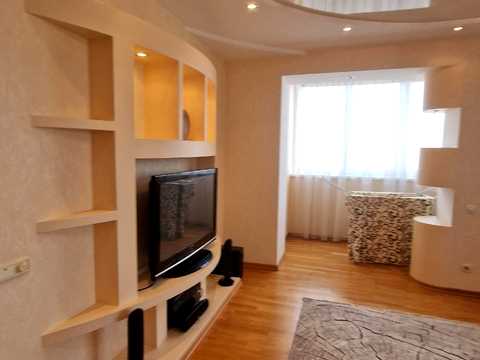 квартира за адресою Злуки просп., 53-А