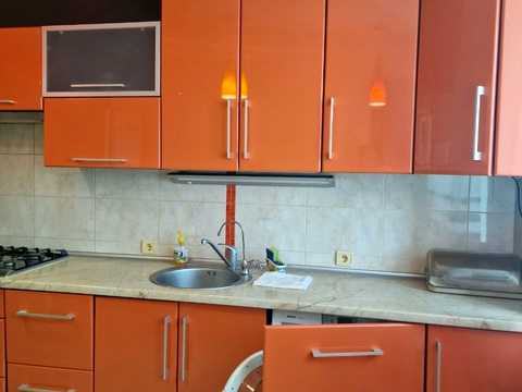 квартира за адресою Злуки просп., 53-А