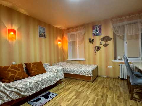 квартира за адресою Любарського пров. (Білостоцького), 4-А