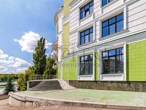 комерційна за адресою Набережно-Печерська дорога дор., 10