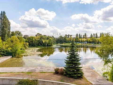 комерційна за адресою Набережно-Печерська дорога дор., 10
